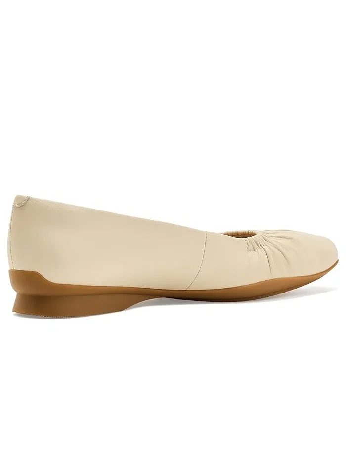 Туфли балетки с декоративными сборками Jazmynn Lo Clarks — 4