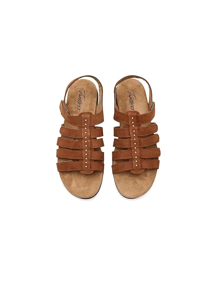 Сандалии с металлическими заклепками Rikki Studs Trotters, Luggage Nubuck — 3