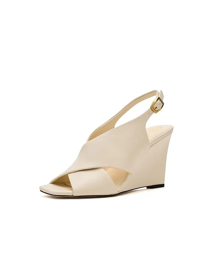 Босоножки на танкетке Ameira Criss-Cross Vince Camuto — 1