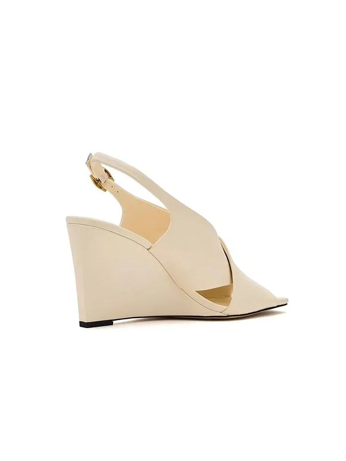 Босоножки на танкетке Ameira Criss-Cross Vince Camuto — 4