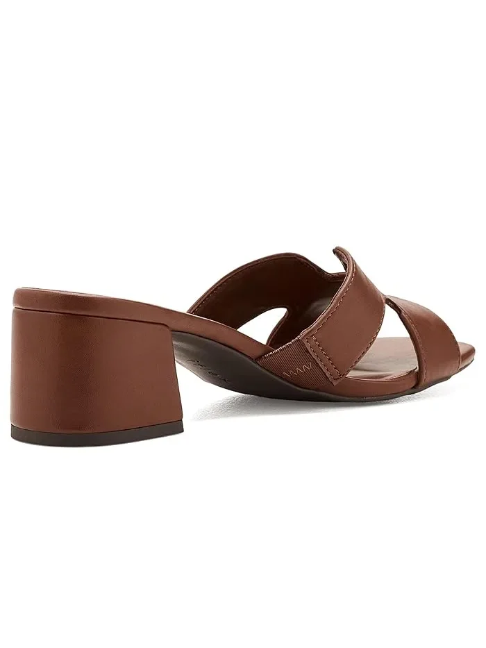 Туфли на каблуке Delphine Anne Klein — 4