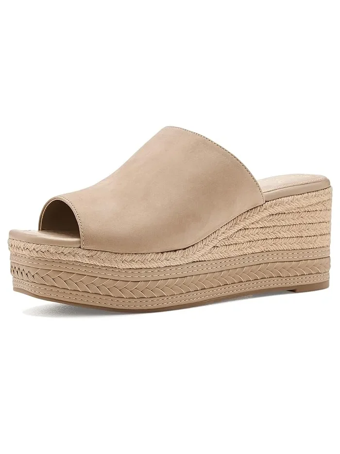 Босоножки на танкетке Lierna Vince Camuto — 1