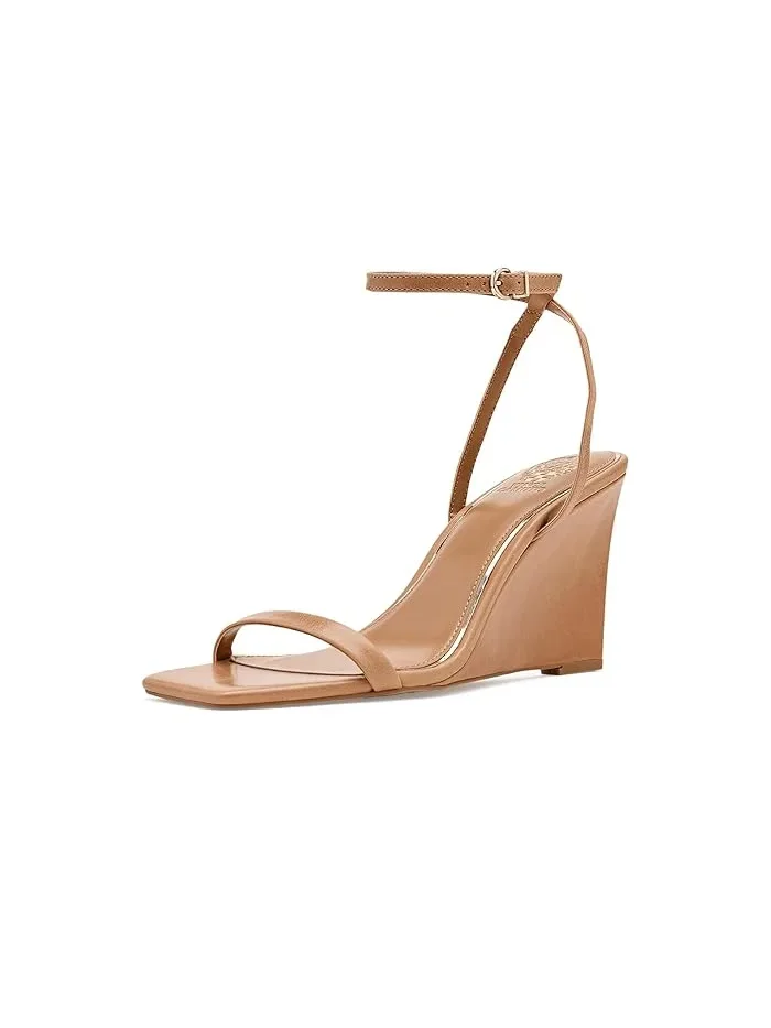 Босоножки на танкетке Ambee Vince Camuto — 1