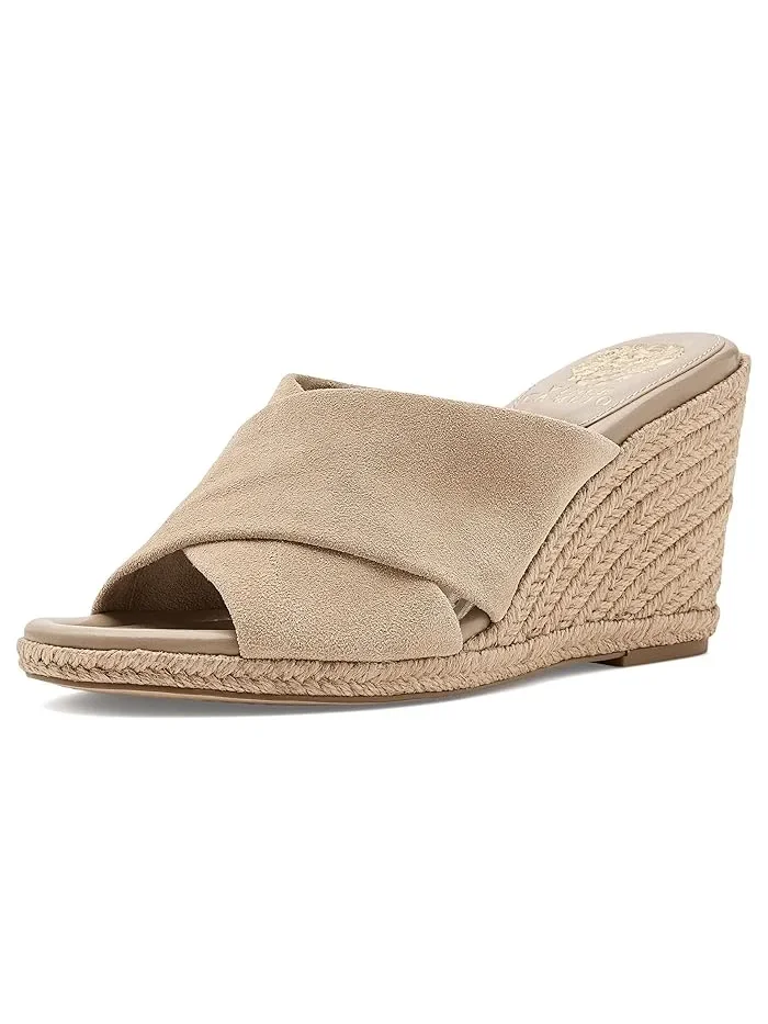 Босоножки на танкетке Vince Camuto — 2