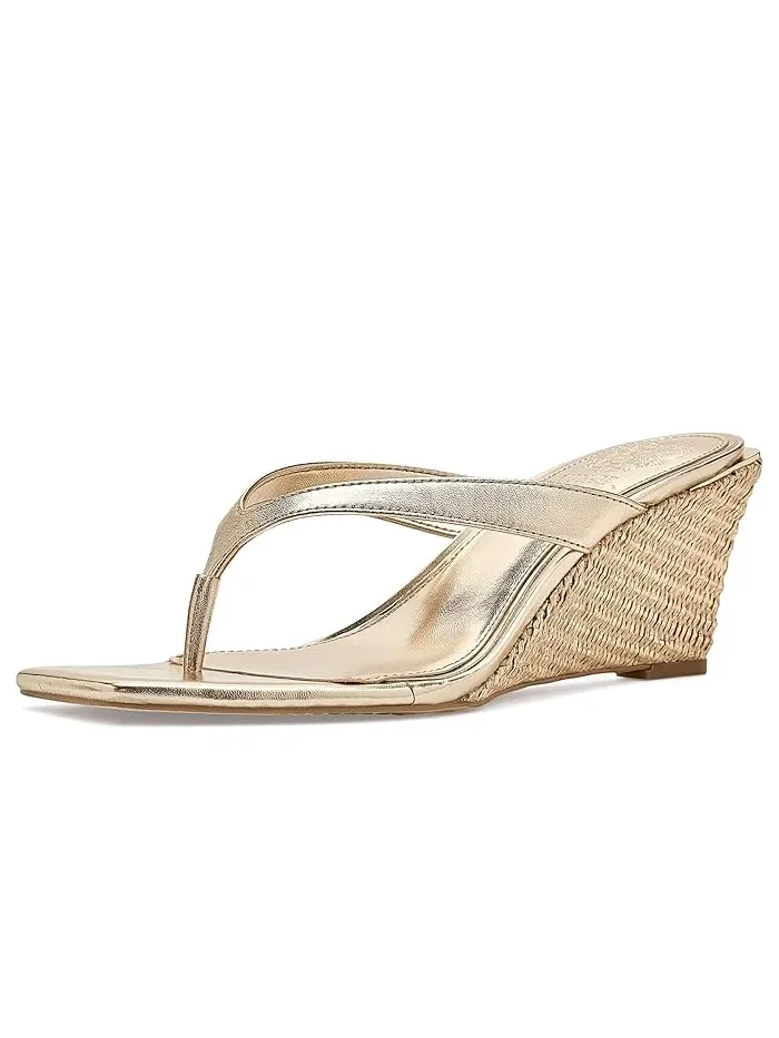 Босоножки на танкетке Cianna Vince Camuto — 1