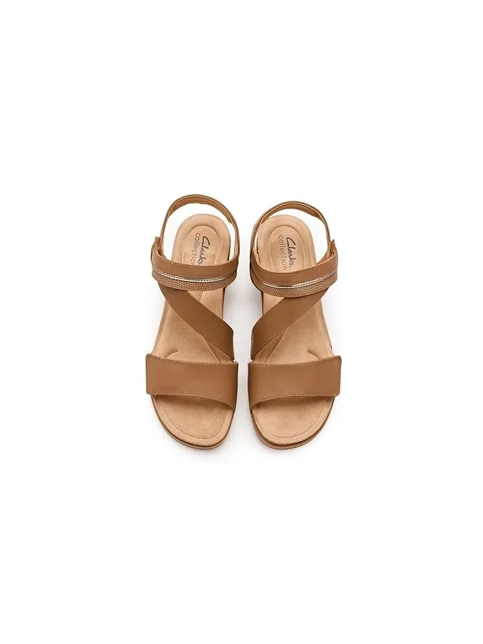 Туфли-лодочки на низком каблуке Kacha Wave Clarks — изображение 3 из 5, бежевый