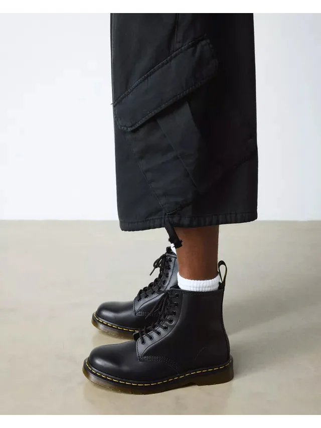 Ботинки Dr. Martens 1460 Smooth Leather — изображение 2 из 13, черный