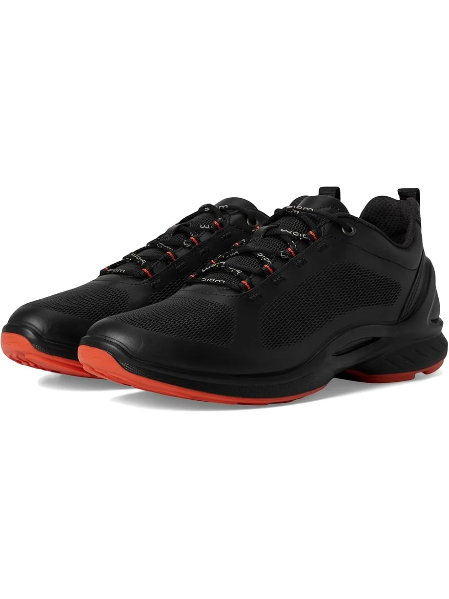 Кроссовки ECCO Sport BIOM FJUEL Zephyr Cross Trainer Sneaker — изображение 1 из 7, черный