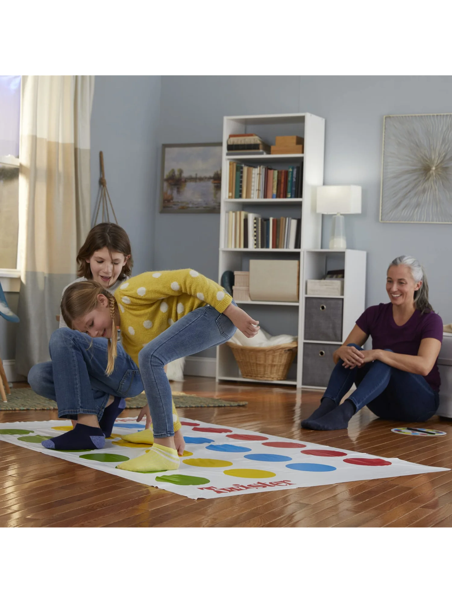 Hasbro Twister классическая настольная игра, цветной коврик — изображение 4 из 11, разноцветный