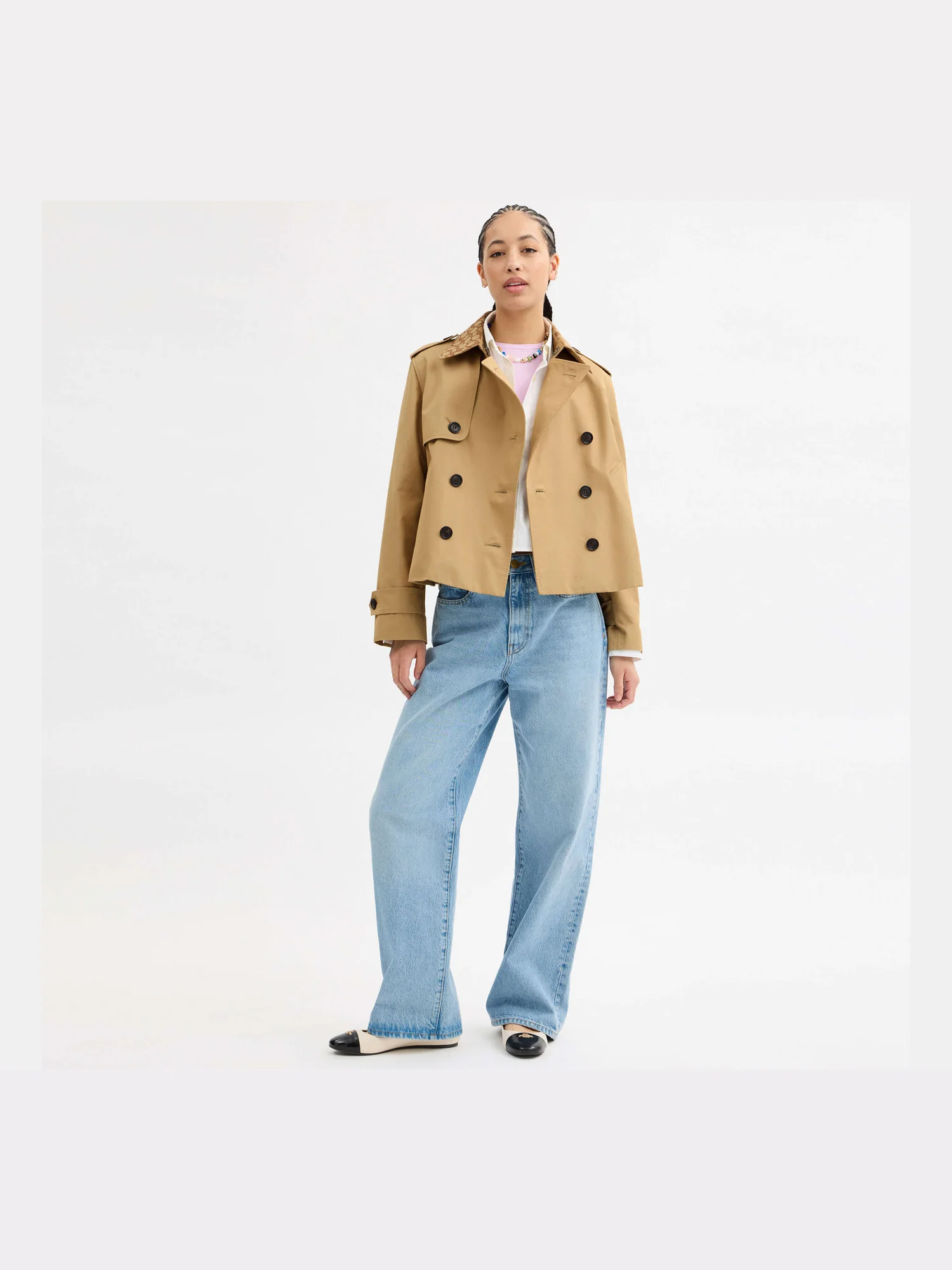 Короткий тренч Coach с фирменным воротником — 16