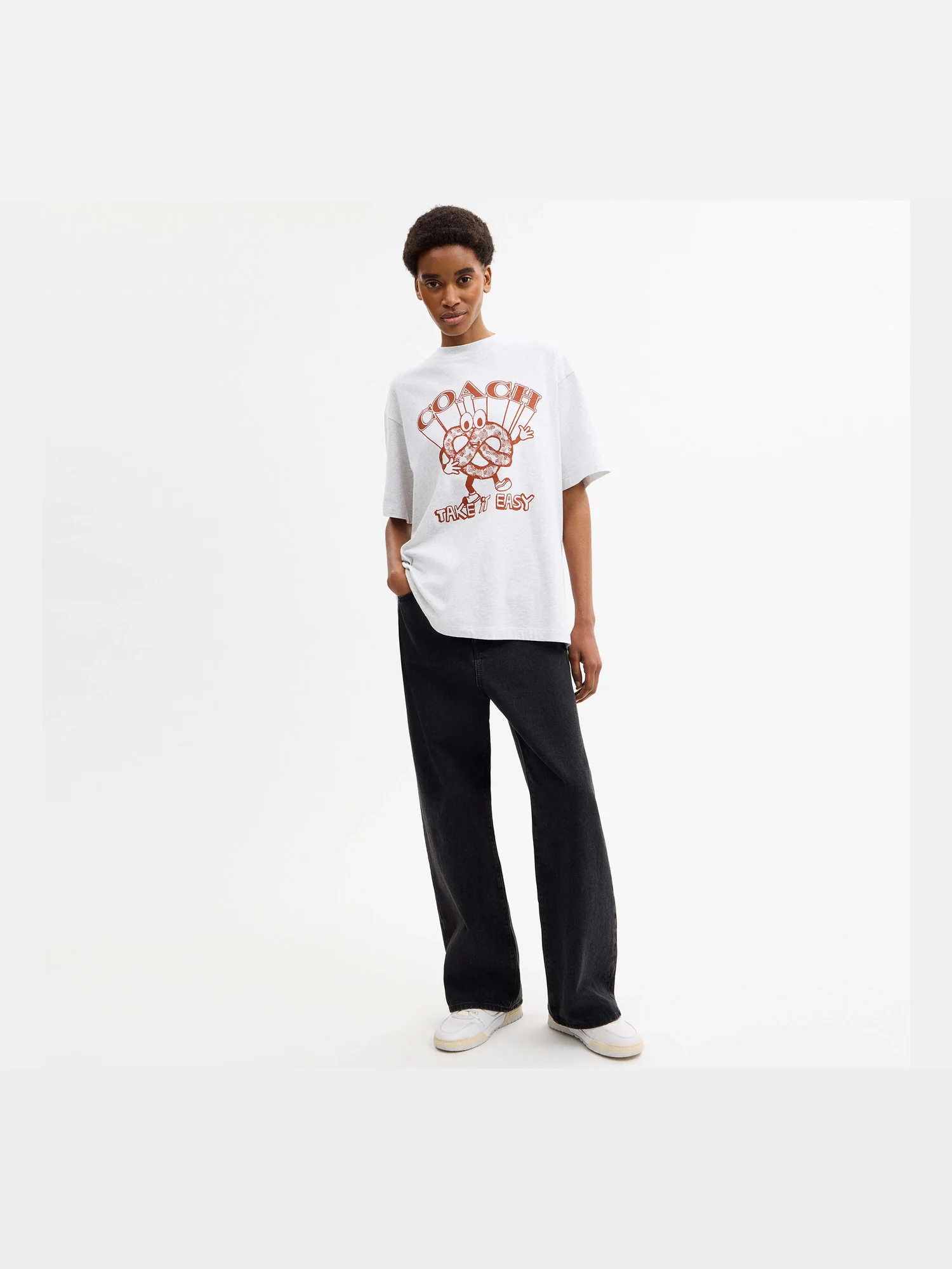 Футболка свободного кроя Coach Pretzel из органического хлопка — 8