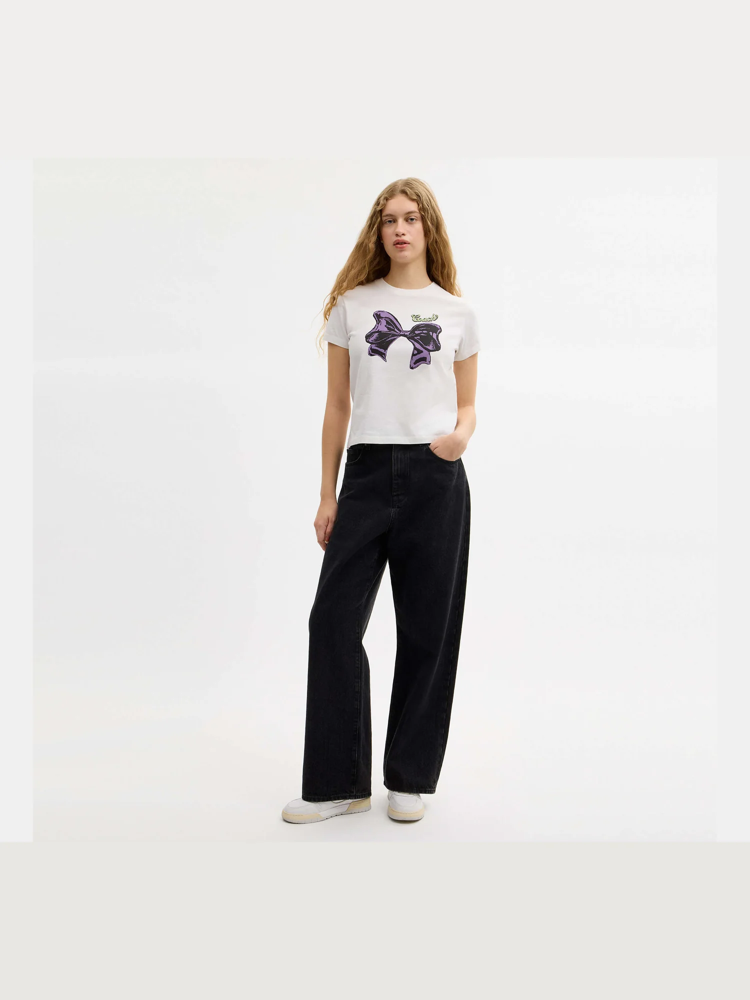 Футболка Coach с бантом из органического хлопка — 16