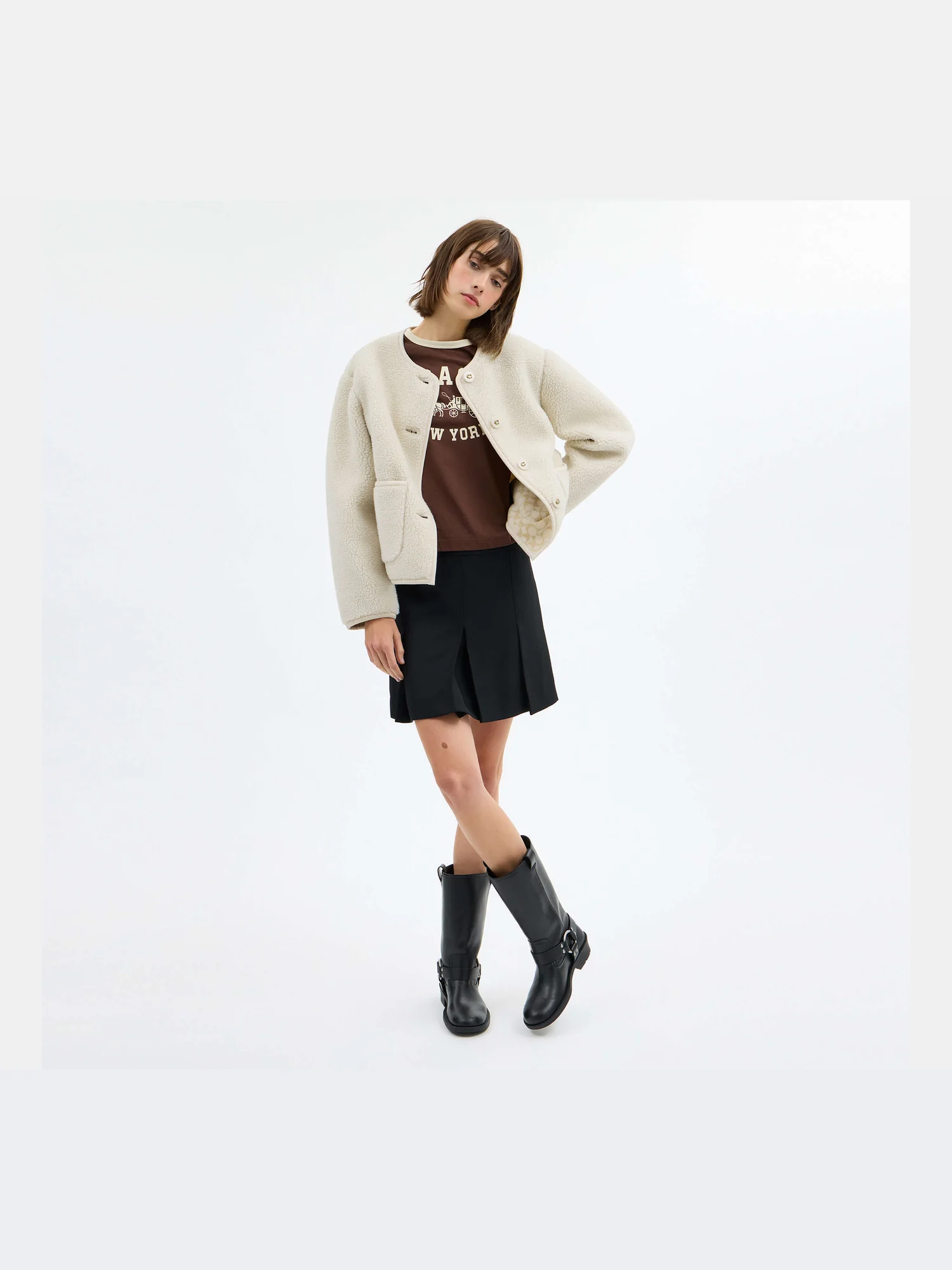 Короткая куртка-кардиган Coach из шерпы, бежевая — 12