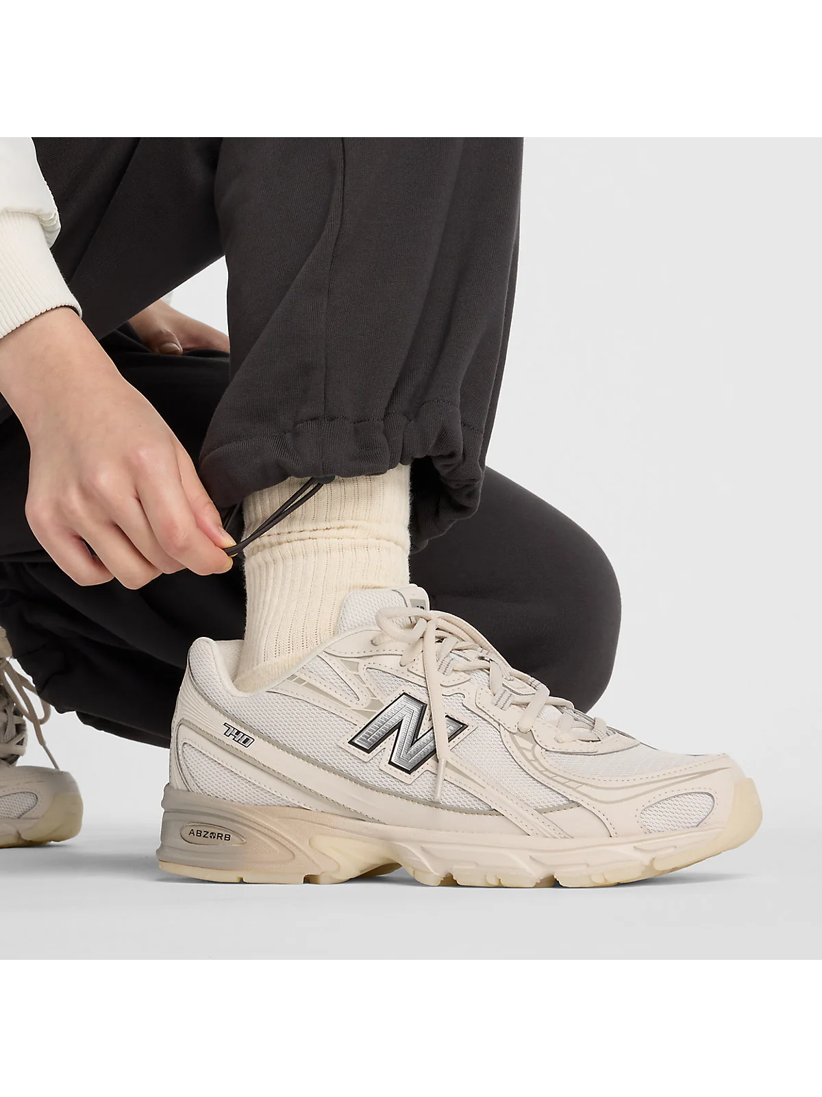Женские брюки New Balance NBX Lunar New Year — 6