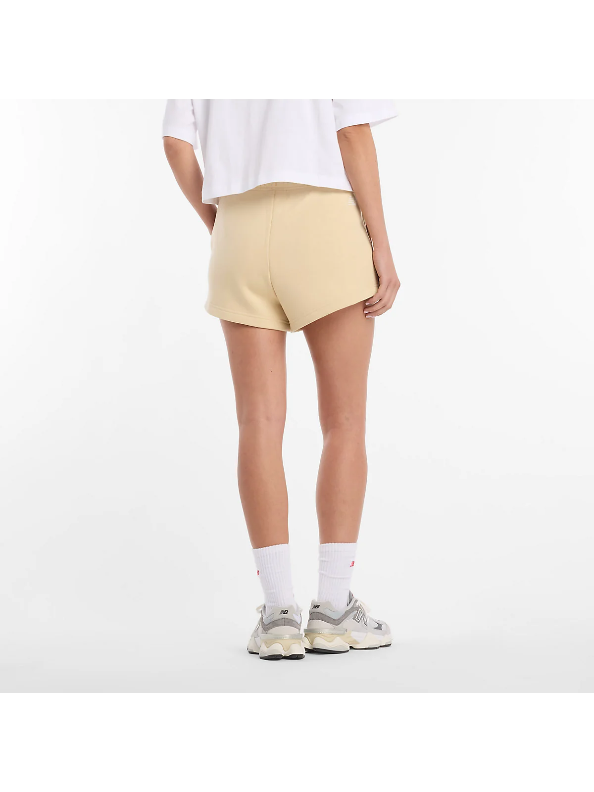 Шорты New Balance Reimagined Fleece Short — изображение 4 из 7, бежевый