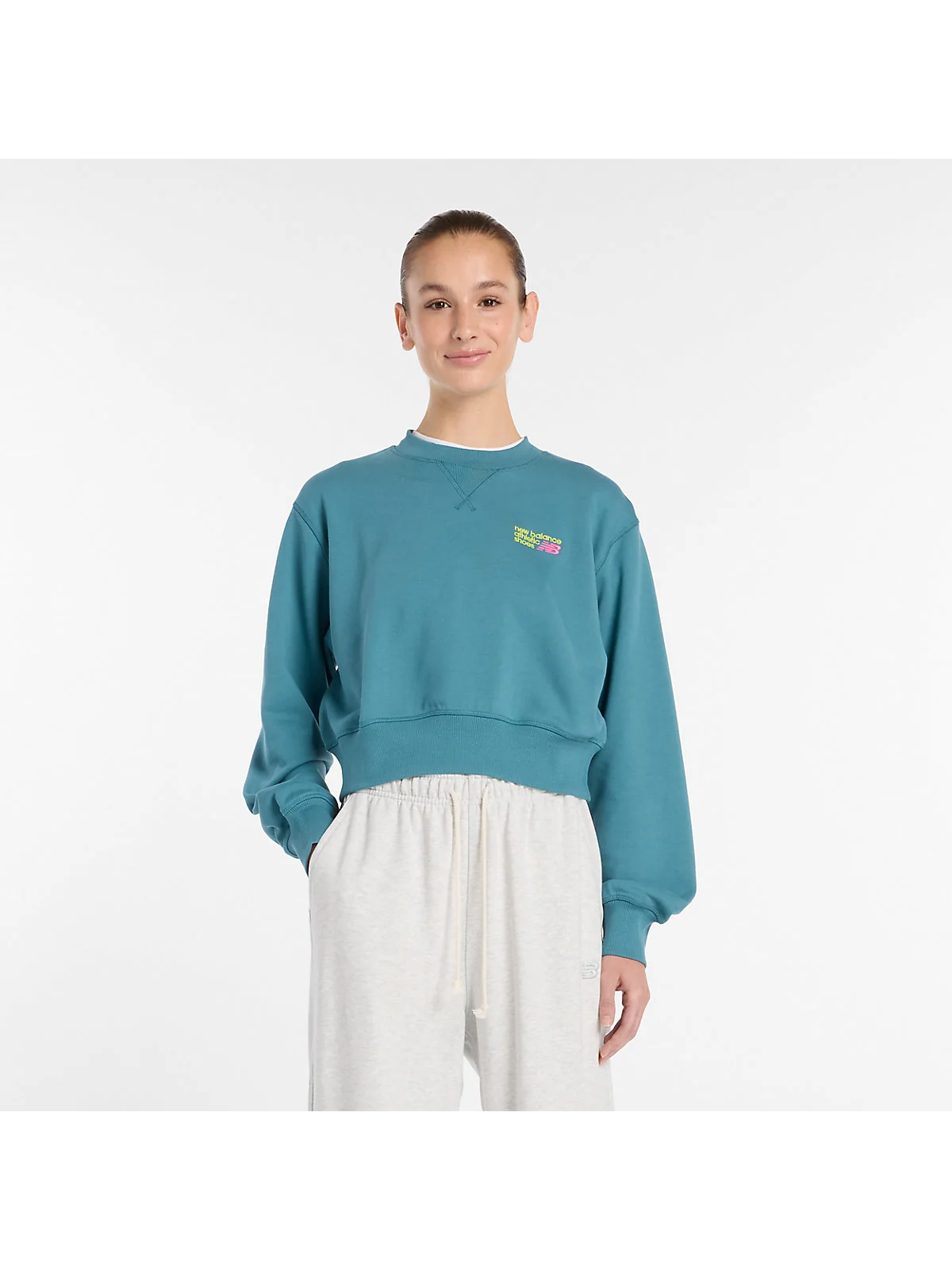 New Balance Athletics Premium Logo Relaxed Crop Crew — 1