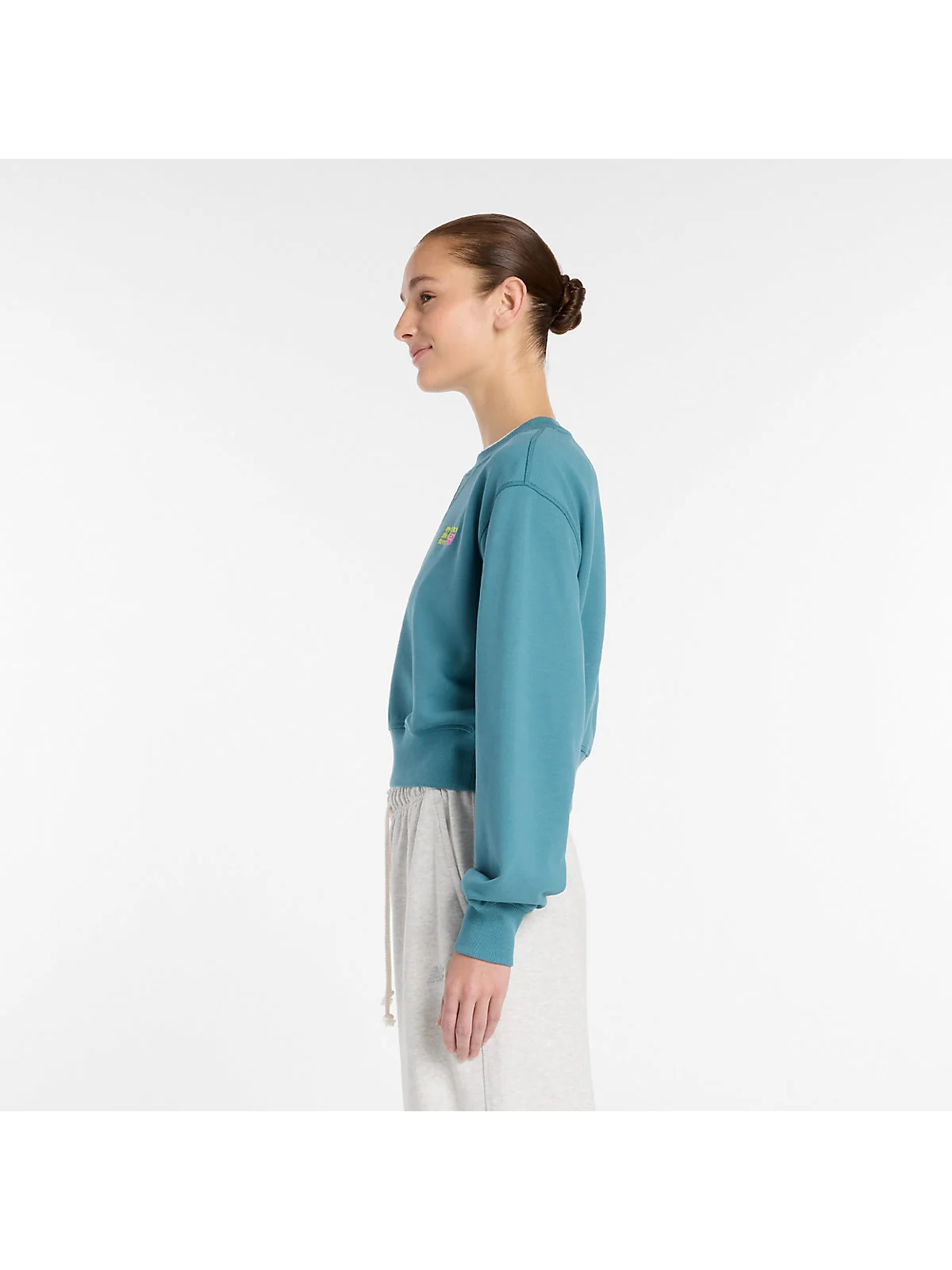 New Balance Athletics Premium Logo Relaxed Crop Crew — 5