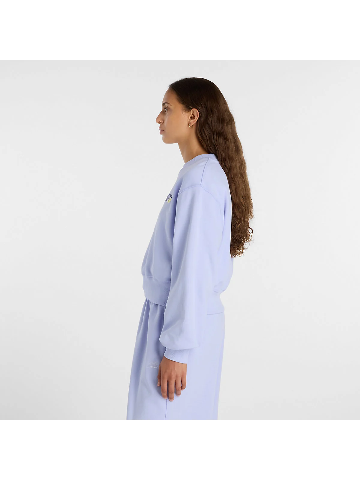 New Balance Athletics Premium Logo Relaxed Crop Crew — 5