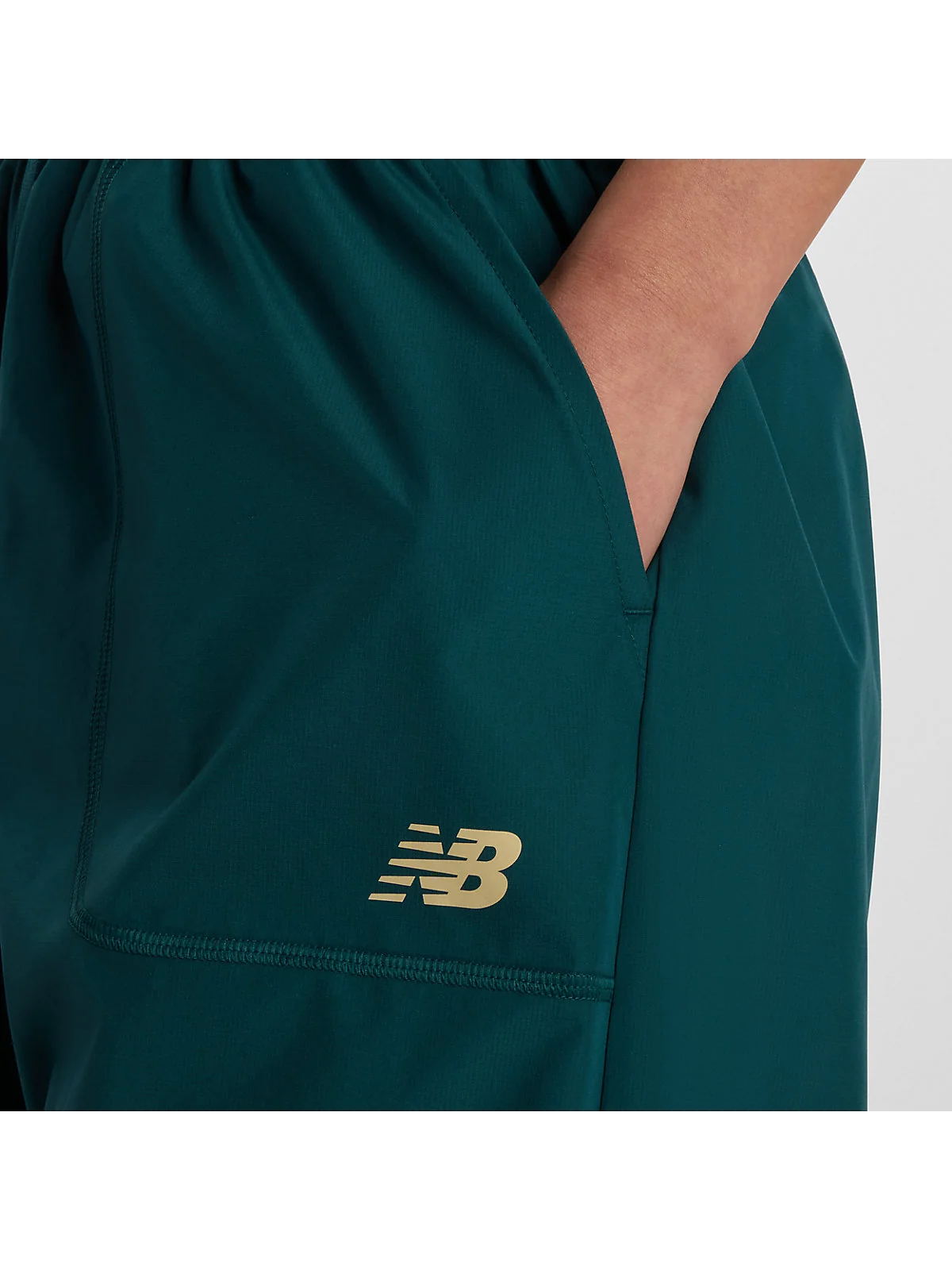 Женские брюки New Balance Trackside Woven — 6