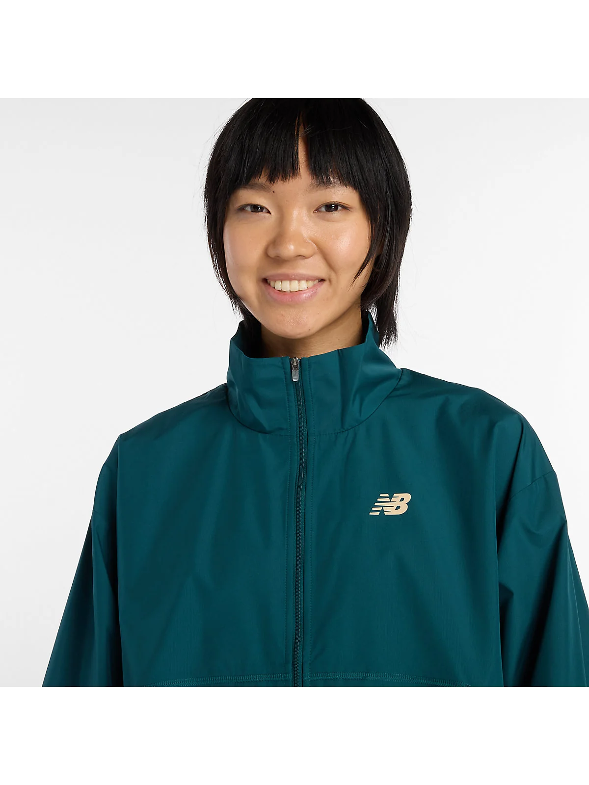 Женская куртка New Balance Trackside Woven — 3