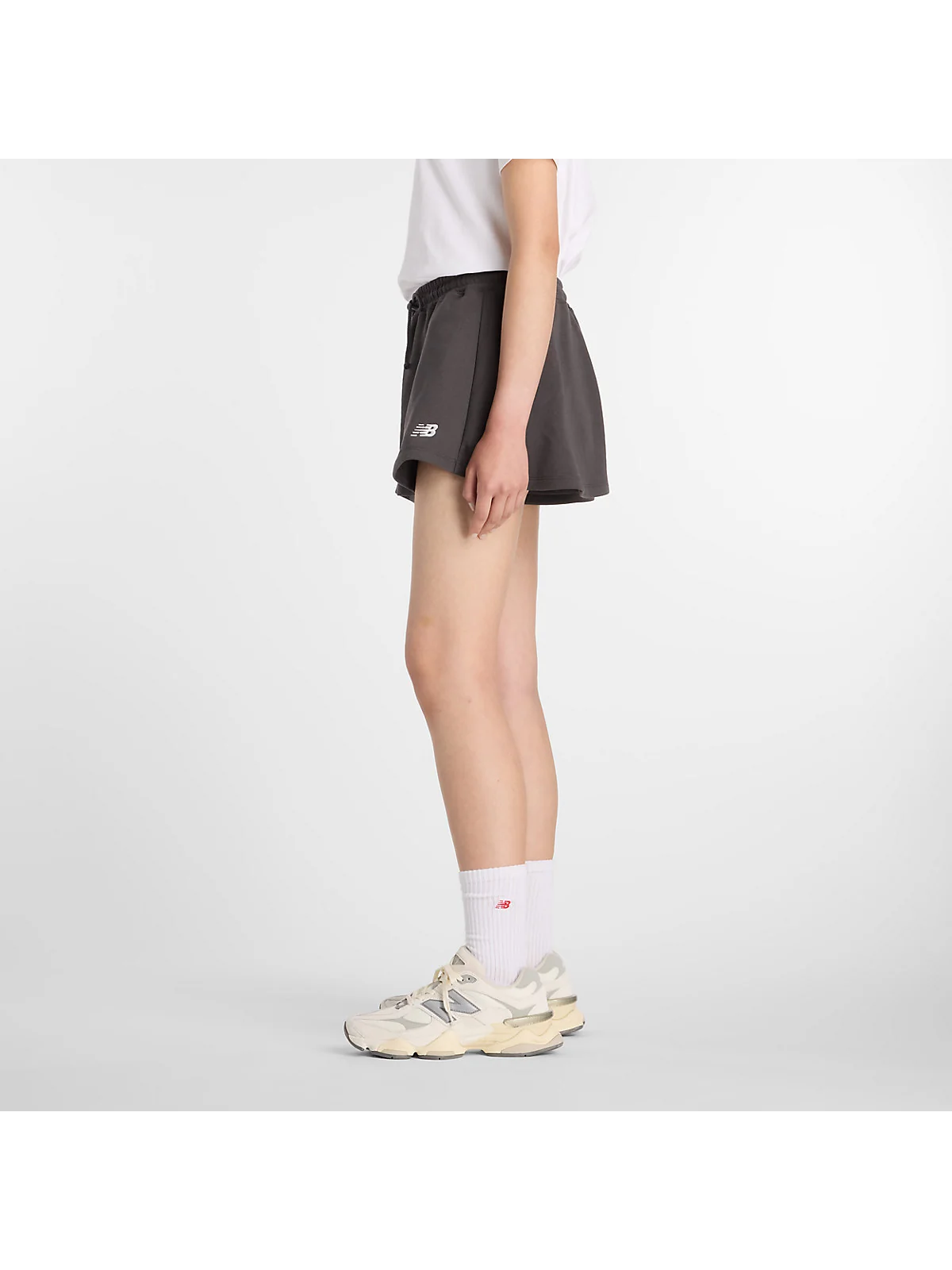 Женские шорты New Balance French Terry Circle — 4