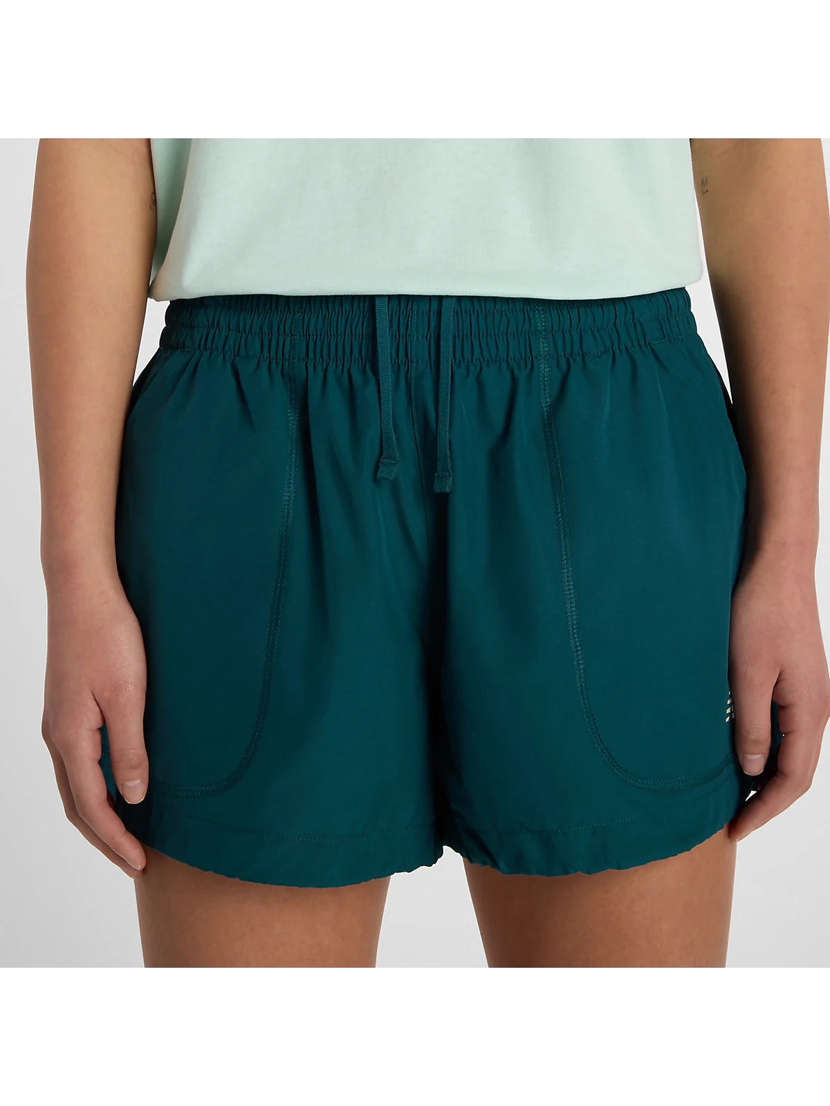 Женские шорты New Balance Trackside Woven — 2