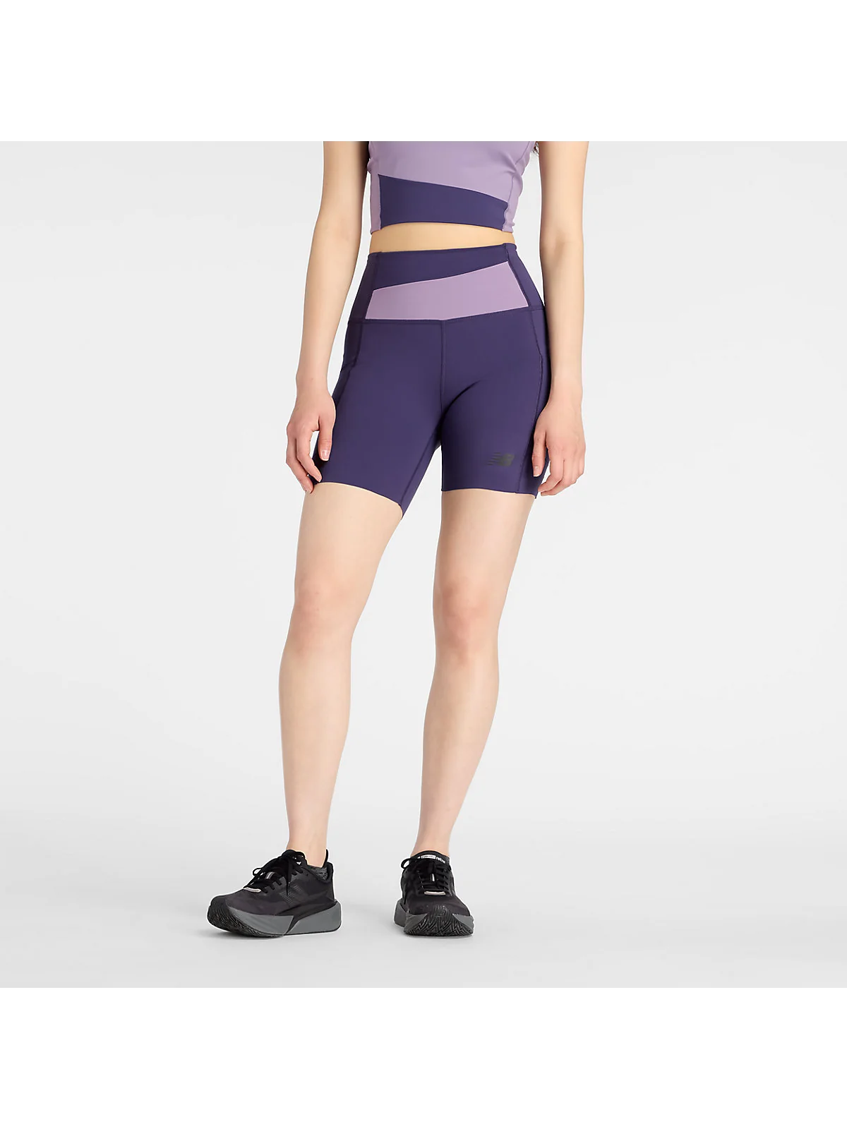 Женские шорты New Balance RC Elite Storage Short 6" — 1