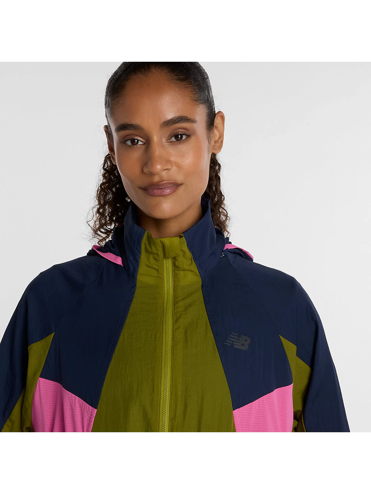 Женская беговая куртка New Balance RC Jacket — 3