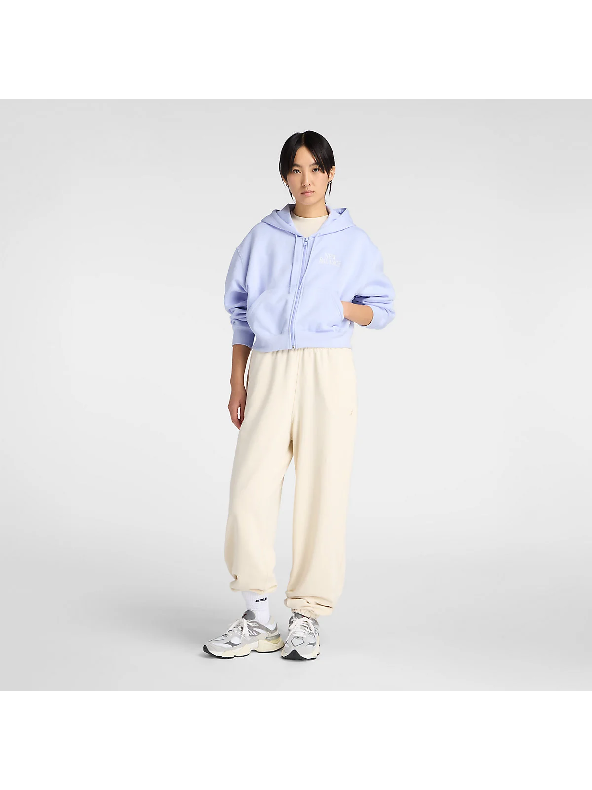 Женское худи New Balance Trackside Fleece Full Zip — 2