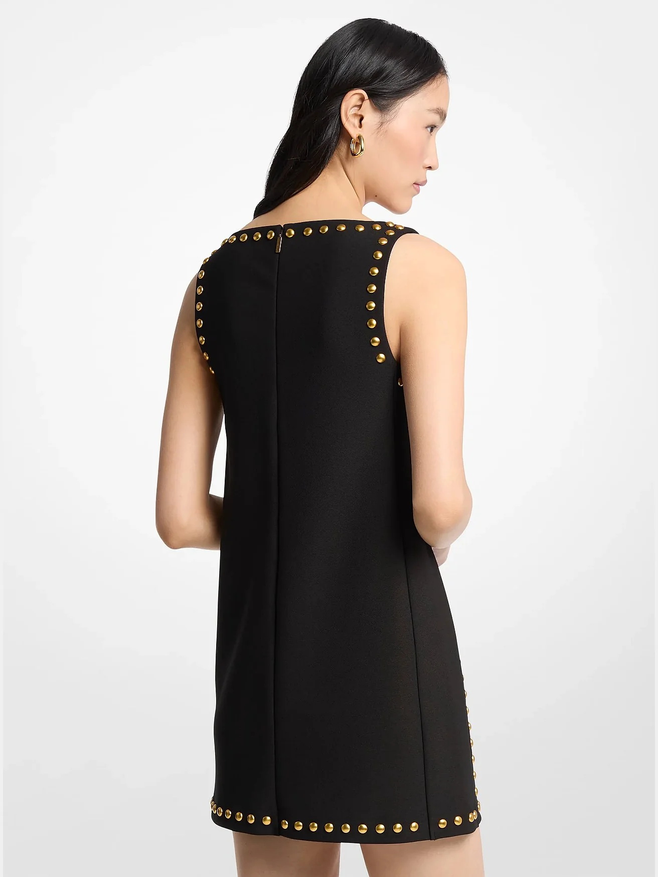 Платье-футляр Michael Kors из крепа с заклёпками, чёрное — 2