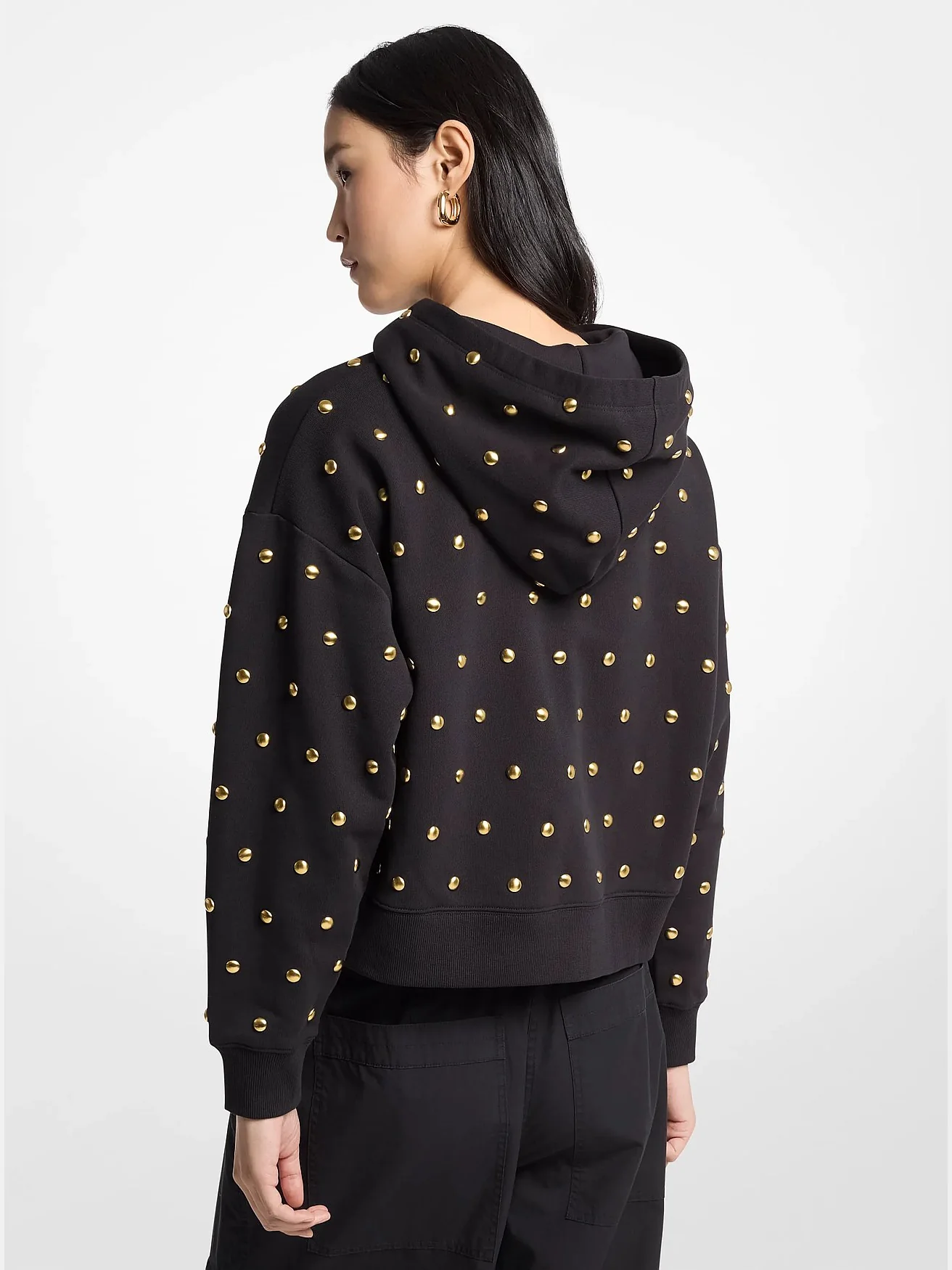 Укороченное худи Michael Kors с заклёпками, чёрное — 2