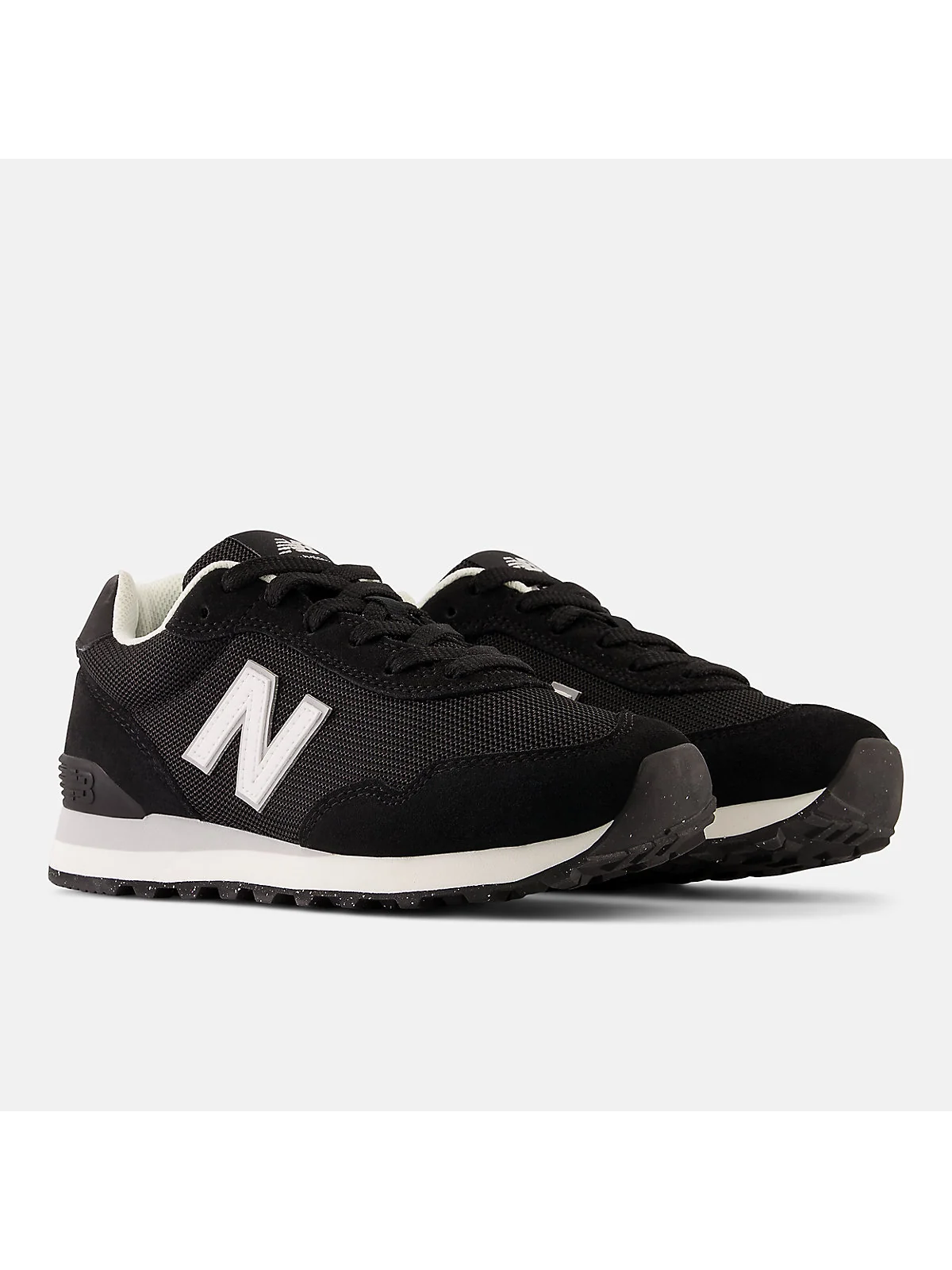 Кроссовки New Balance 515 тёмно-синего цвета под другим углом.