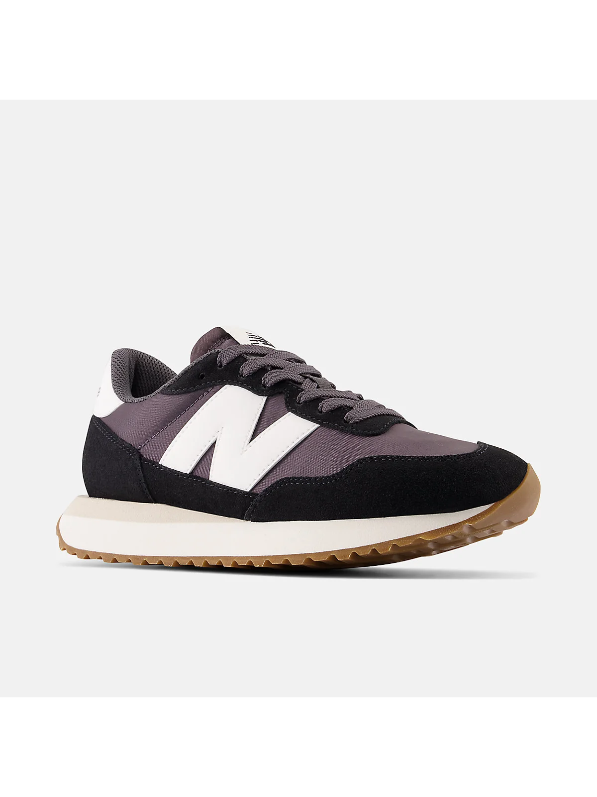 Кроссовки New Balance 237 мраморно-серые, вид спереди.