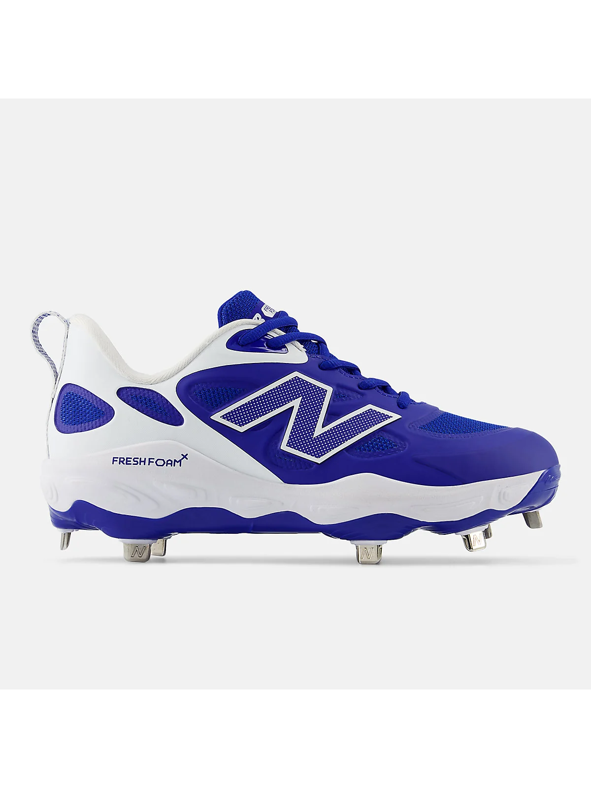 Спортивные бутсы New Balance Fresh Foam X Velo v4 Metal ярко-синие, вид сбоку.