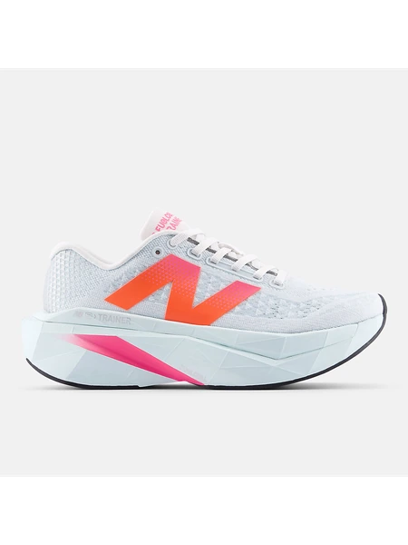 New Balance FuelCell SuperComp Trainer v3