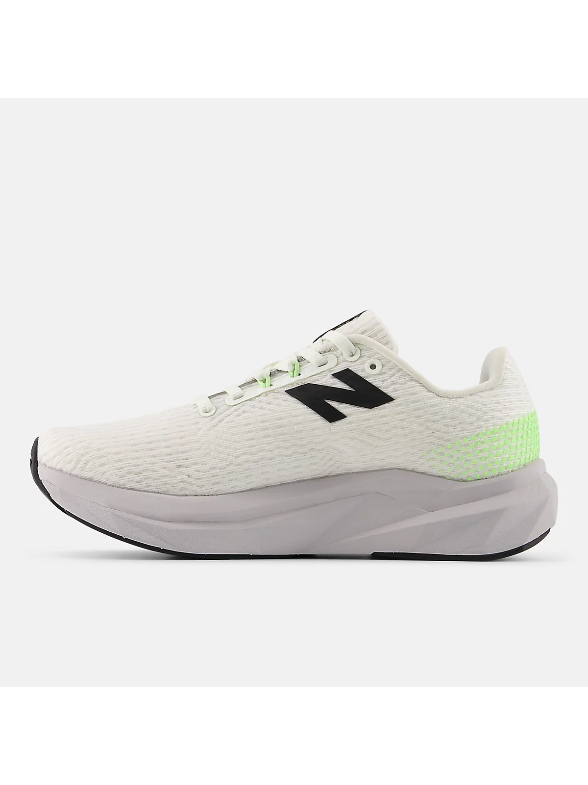 Подошва кроссовок New Balance FuelCell Propel v5 с розово-чёрным паттерном