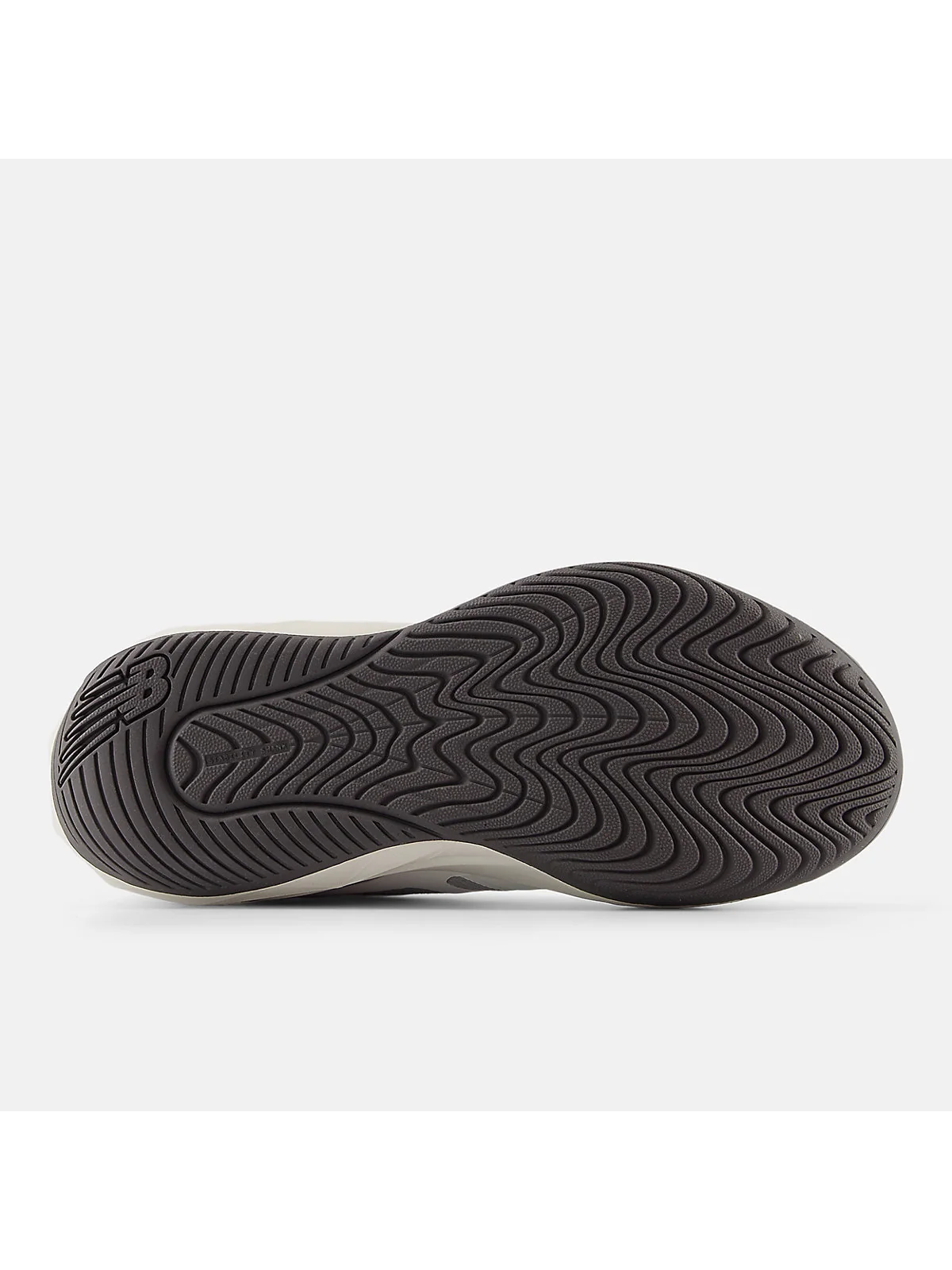 Кроссовки New Balance FuelCell 796v5 серые — 5
