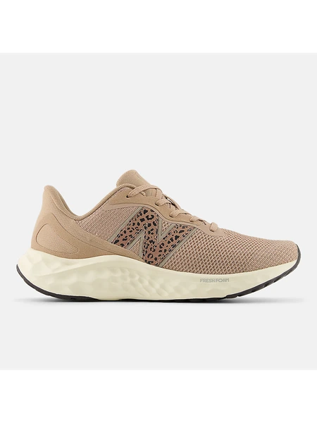Женские кроссовки New Balance Fresh Foam Arishi v4