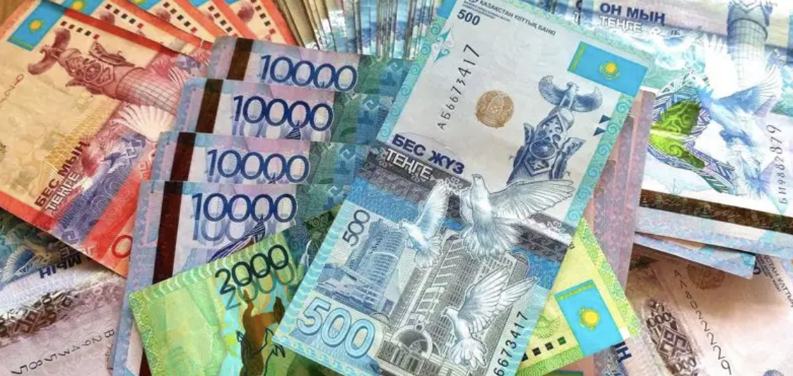 8,7 млн тенге в месяц: на что рассчитывают соискатели в Казахстане