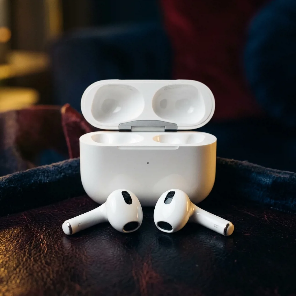 Наушники AirPods 3 поколения — скупка у метро Автово