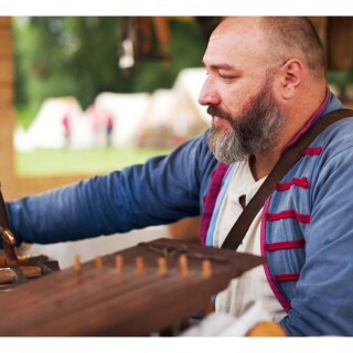 LEICA-CAMERA-AG__126587352-126681806_949