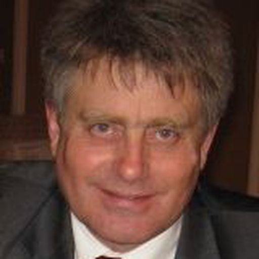 Александр Дементьев