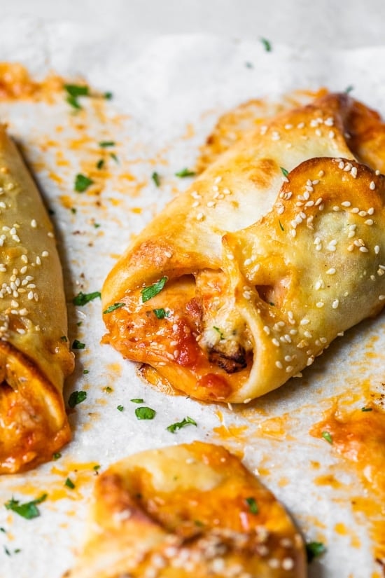 Куриные рулетики с пармезаном