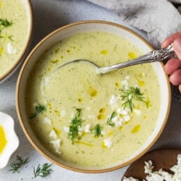 Запеченный суп из цукини с сыром фета