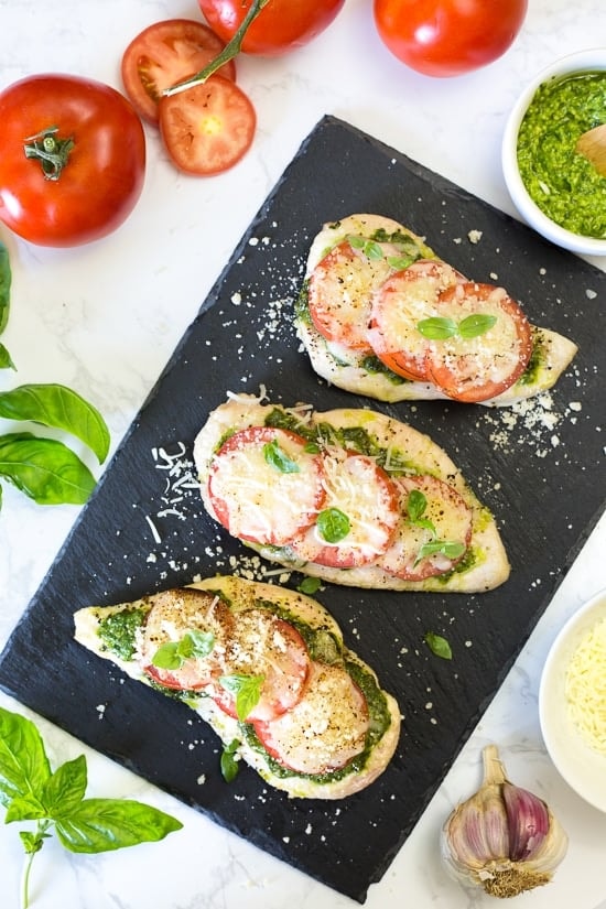 Запеченная курица с песто