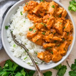 Курица с кокосовым молоком и рисом