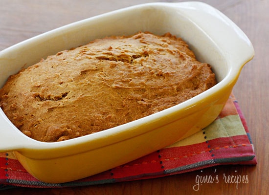 Манговый хлеб с грецкими орехами и кокосом
