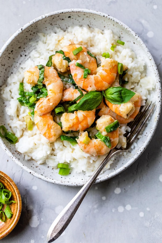 Зеленый карри с креветками