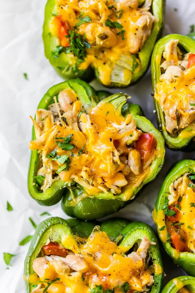 Фаршированные перцы с курицей и белой фасолью