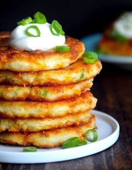Оладьи из картофельного пюре с сыром